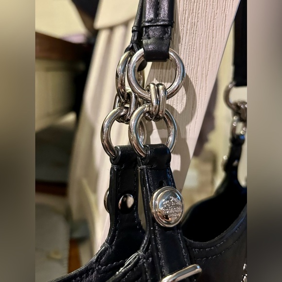 Coach Leather Mia Handbag.  Black With Purple Lining. E1082-15740. - Picture 4 of 14